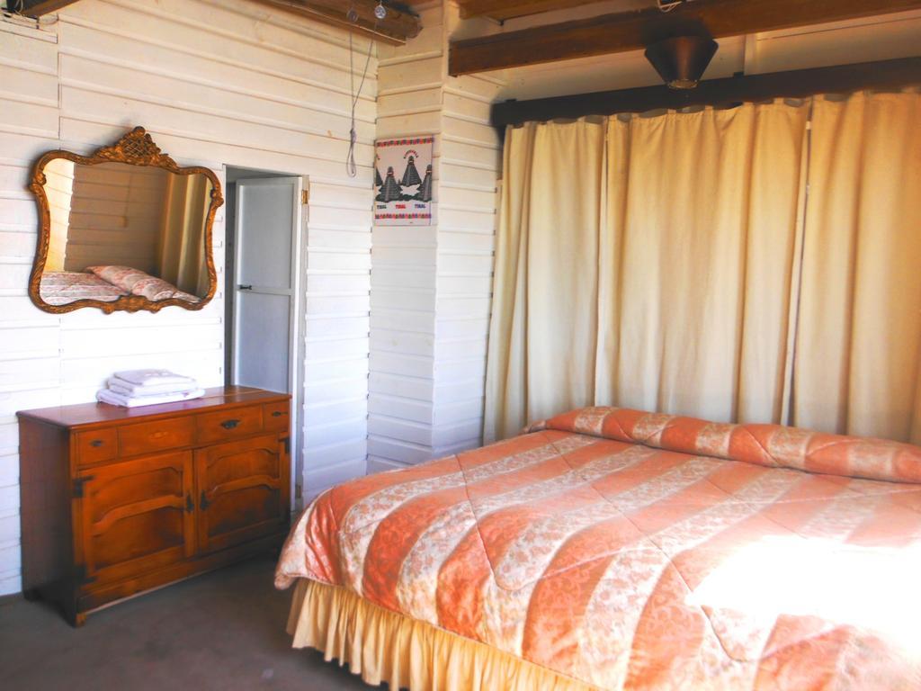 Hotel Y Restaurante Backpackers Rio Dulce Town Kamer foto